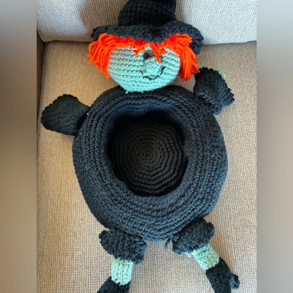 Crochet Witch‎ Candy Holder
